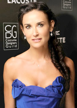 Tresse en épi glamour de Demi Moore