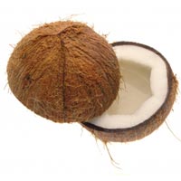 Recette beauté maison avec de l'huile ou du lait de coco : pousse des cheveux, chute des cheveux, lisse les cheveux, cheveux secs, cheveux frisés, cheveux bouclés.