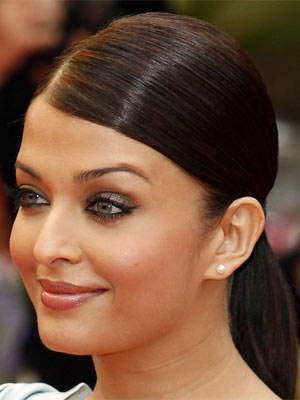 Coiffure queue de cheval d'Aishwarya Rai